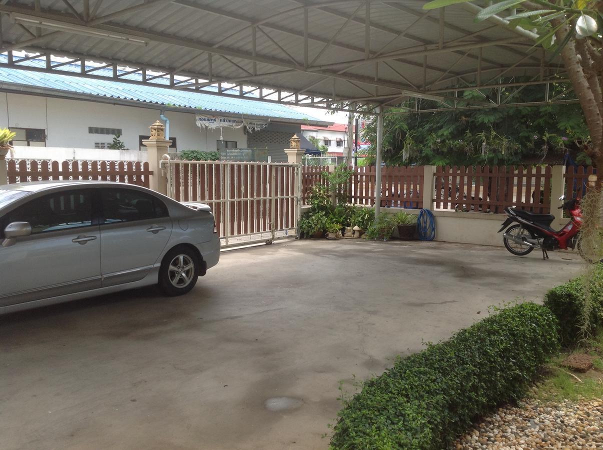 2N Guesthouse เพชรบุรี ภายนอก รูปภาพ